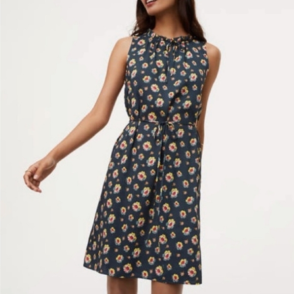 Loft Floral Ruffle Tie Neck Dress Size M - Picture 1 of 9